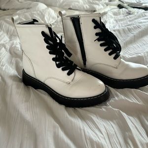These boots are adorable and perfect for cold weather.